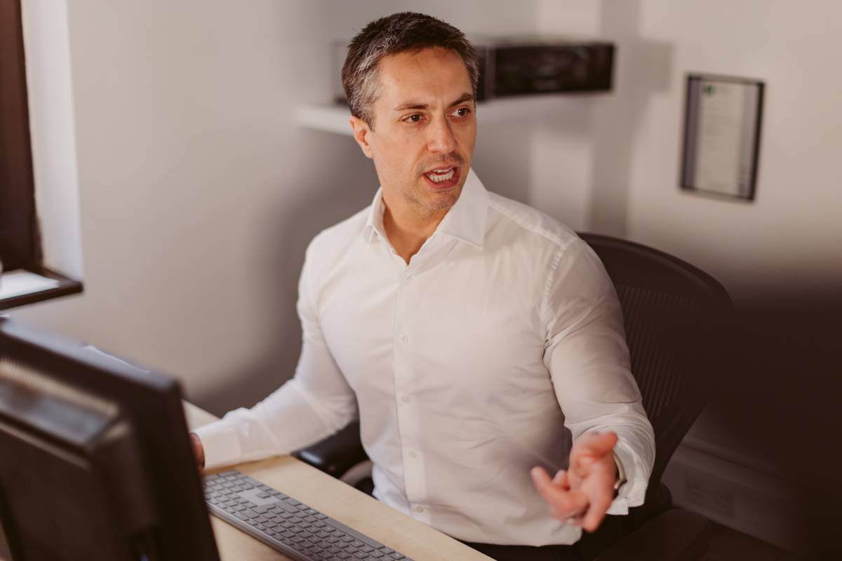 {{ picture_of_text }} {{ content.blog_author.display_name }}