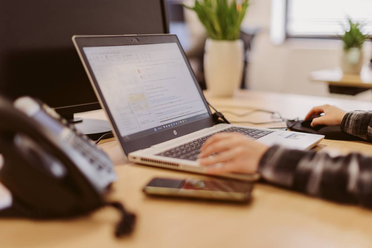 What Is IT Downtime, How To Prevent It & What Are the Hidden Costs?